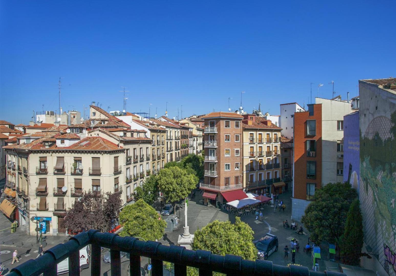 Genteel Home Cava Baja Madrid Exteriör bild